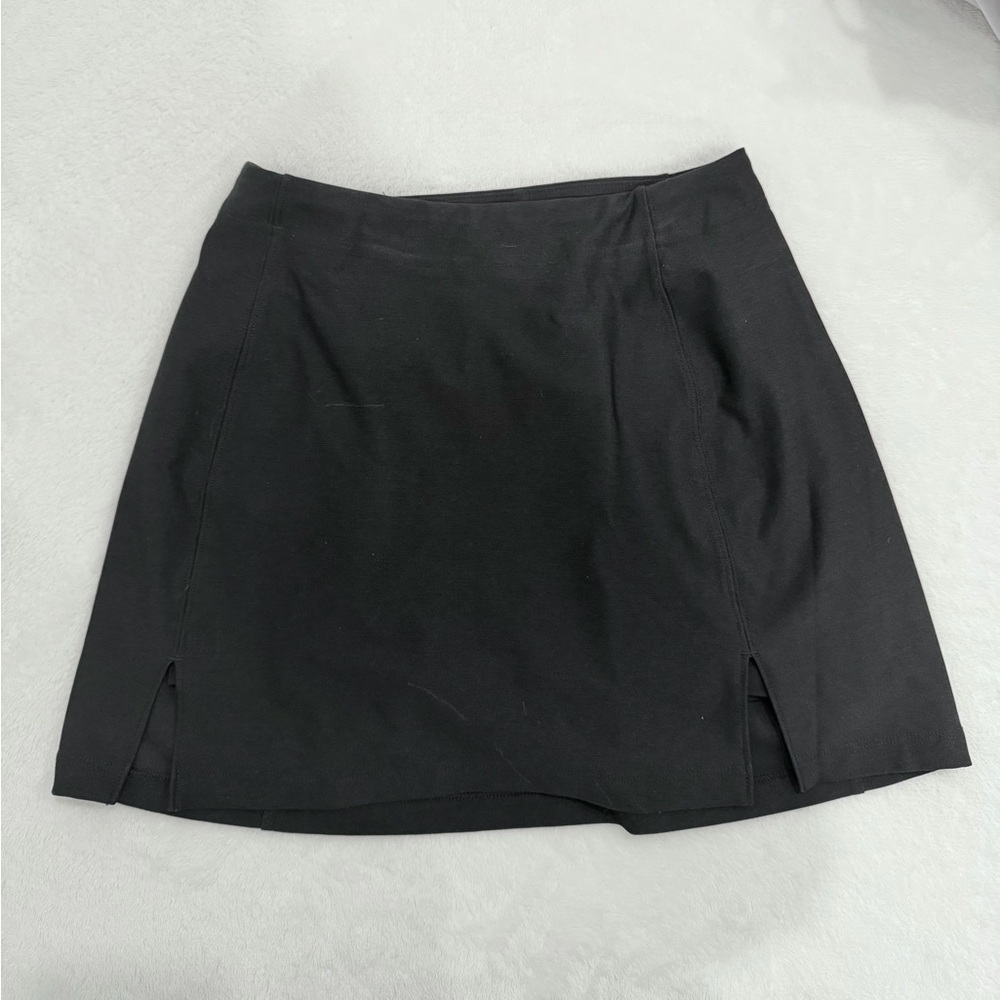 Outdoor Voices Warmup 2.5" Skort
